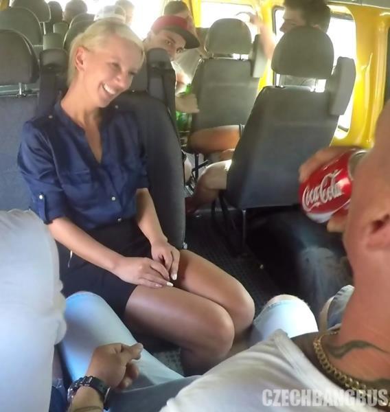 Gang Bang In The Bus - Amateur