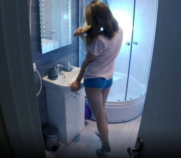 Sex In Bathroom With StepSis - Semulv
