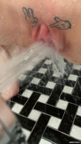 Masturbate In Shower - Amateur