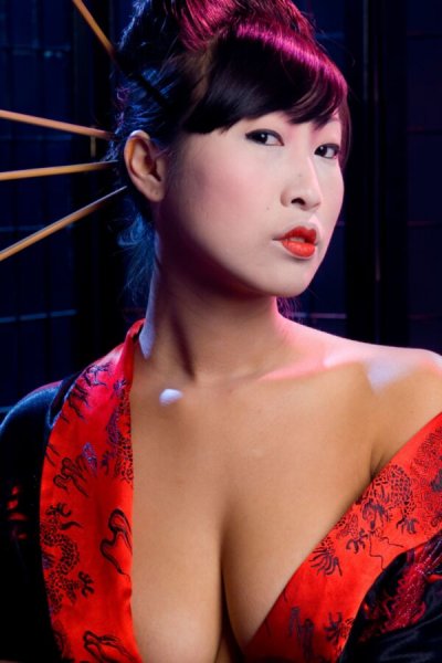 Geisha Backstage - Sharon Lee