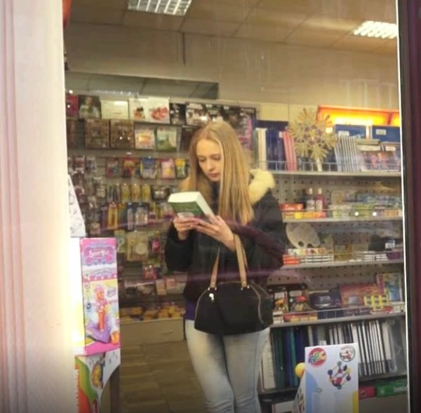 Sex Meeting In Book Store - Alice