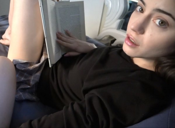 Sex With Bookworm StepSis - Kylie Quinn