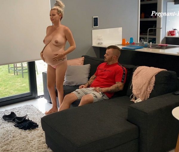 Pregnant Wife Cheating In Spy Cam - Maddison Rae