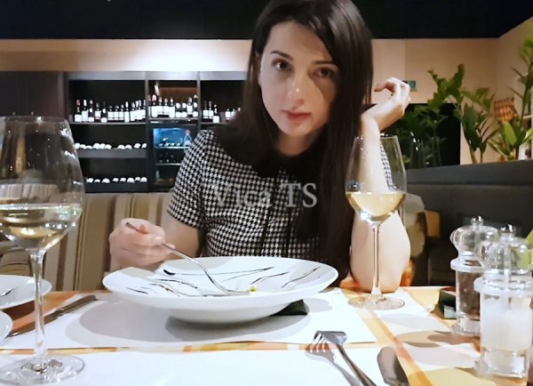 Girl Get Sex With Shemale On Restaurant - VicaTS, Milla 