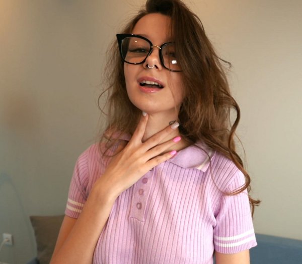 Cumshot On Teen In Glasses - Julie Jess