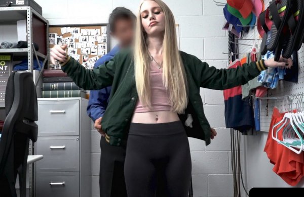 Teen Thief In Leggins Fuck - Emma Starletto