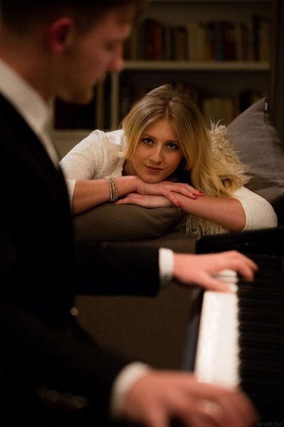 Beauty Romantic Sex With Pianist - Aria Logan
