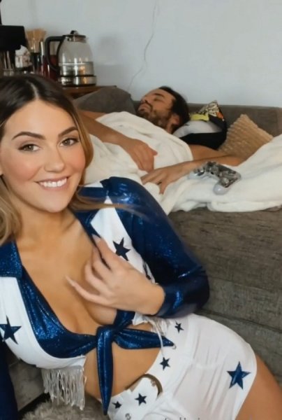Cheerleader Girl Handjob For Sleep Guy - Olivia Maeday