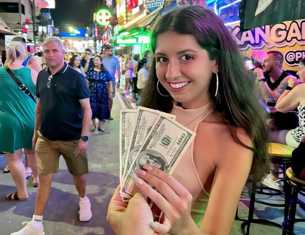 A Vacationing Tourist Liked To Have Sex For Money - Katty West