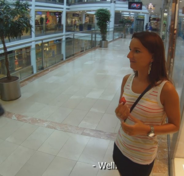 Picked Up And Fucked A Girl In A Shopping Mall - Promesita