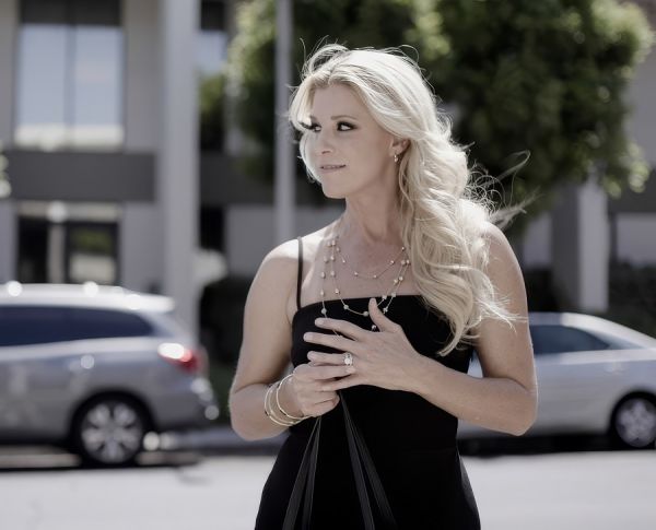Stepson Caught Stepmother Cheating and Now Blackmails Her By Sex - India Summer
