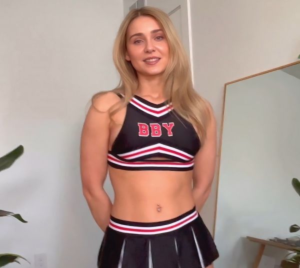 Slutty Cheerleader Girl Suck Cock Like Whore - Mini Lilly