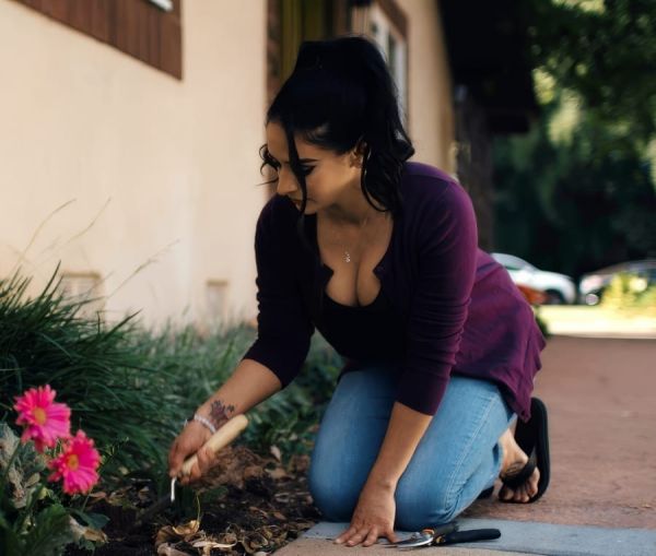 Husband With Neighbor Fucks Beautiful Wife - Sheena Ryder