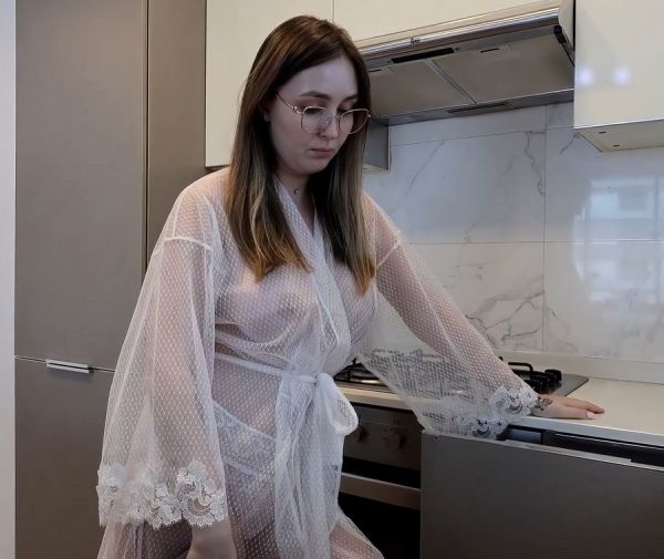 The Husband Was Not At Home And The Wife Cheated On Him With His Friend - Alina Rai