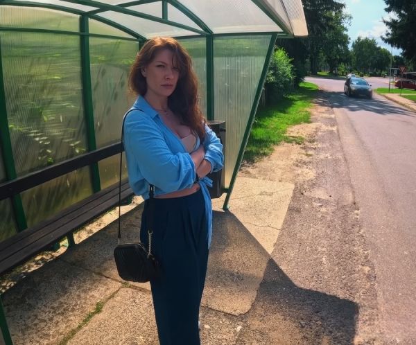 Pickup And fuck For Money In Abandoned Building - Sata Jones