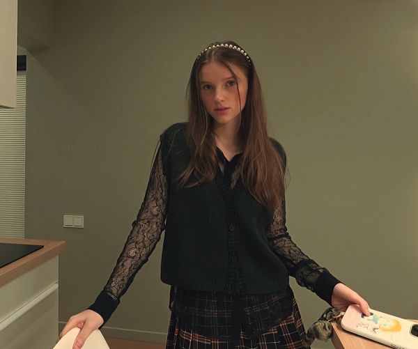 Stepbrother Teases Stepsister With Cock During Ovulation - Kuporovaa Krupa