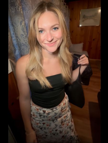 I Quickly Fucked My Best Friend's Cute Girlfriend - The.Princess.Jess