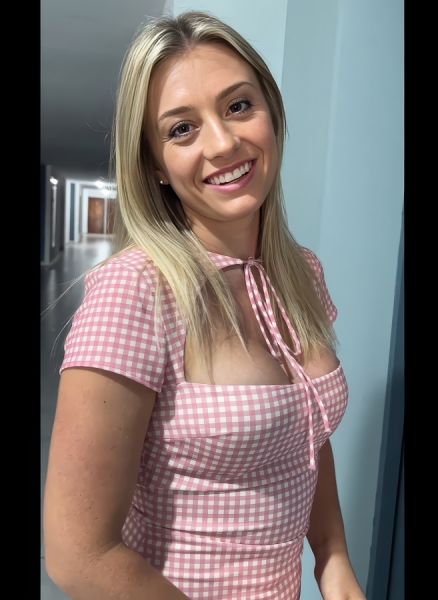 Wife Blind Date And Hard Fuck In Hotel - Miss Alice Wild