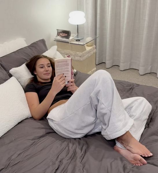 Homemade Sextape With Creamy Pussy - Ella Alexandra