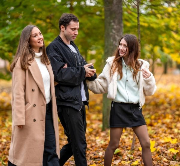 On A Beautiful Autumn Day, A Photographer Picked Up Two Girls In The Park - Kate Rose, Hazel Grace