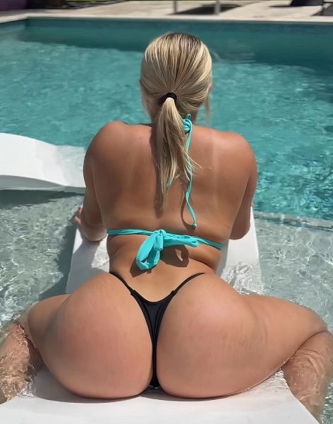 Summer Vacation With Brand New Big Booty Blonde - Lila Hayes